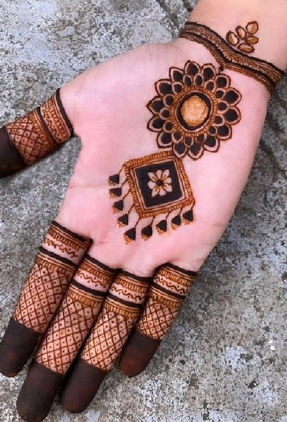 Simple And Beautiful Hariyali Teej Mehendi Designs Herzindagi