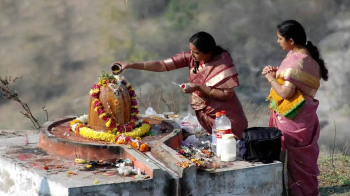 Can we eat prasad offered to Shivling