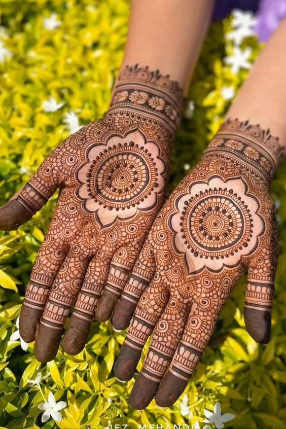 Circle Mandala Mehndi Design