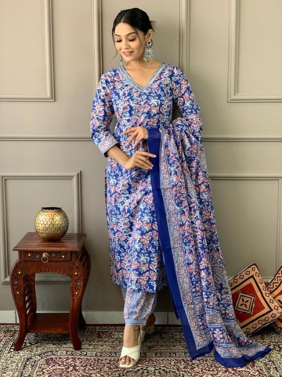 Floral Long Sleeve Cotton Kurta Set For Women