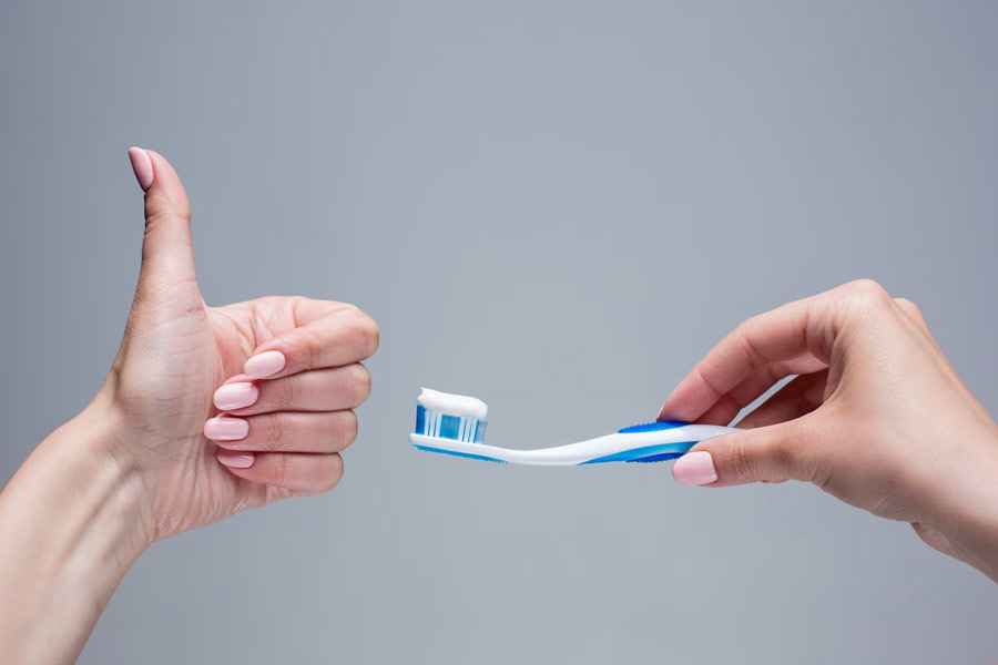 How to clean shirt collar quickly