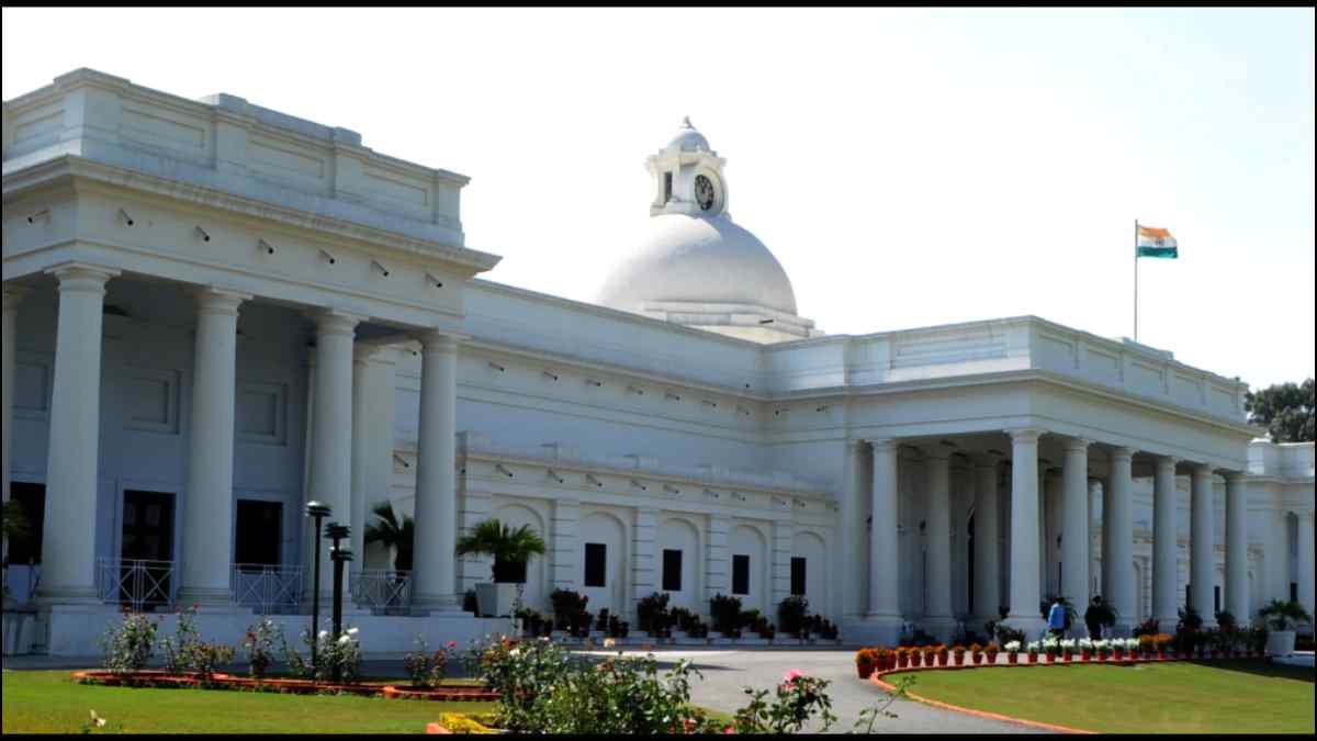 IIT roorkee built in which year