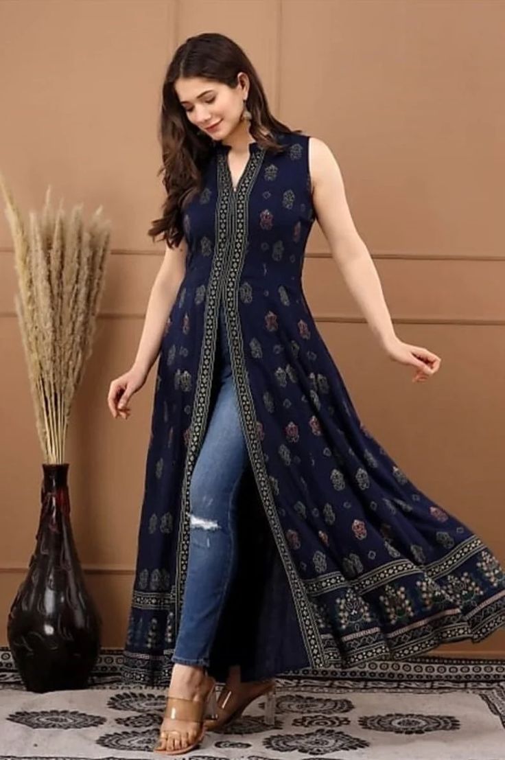 Sleeveless Front Slit Kurti With Jeans