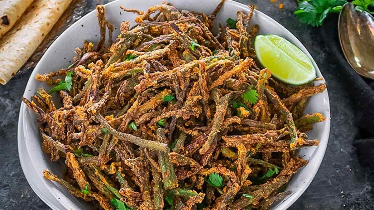 add rice flour to bhindi ki sabji
