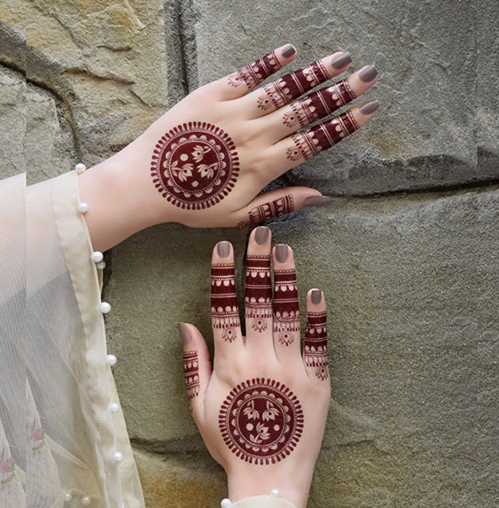 gol tikki mehndi designs
