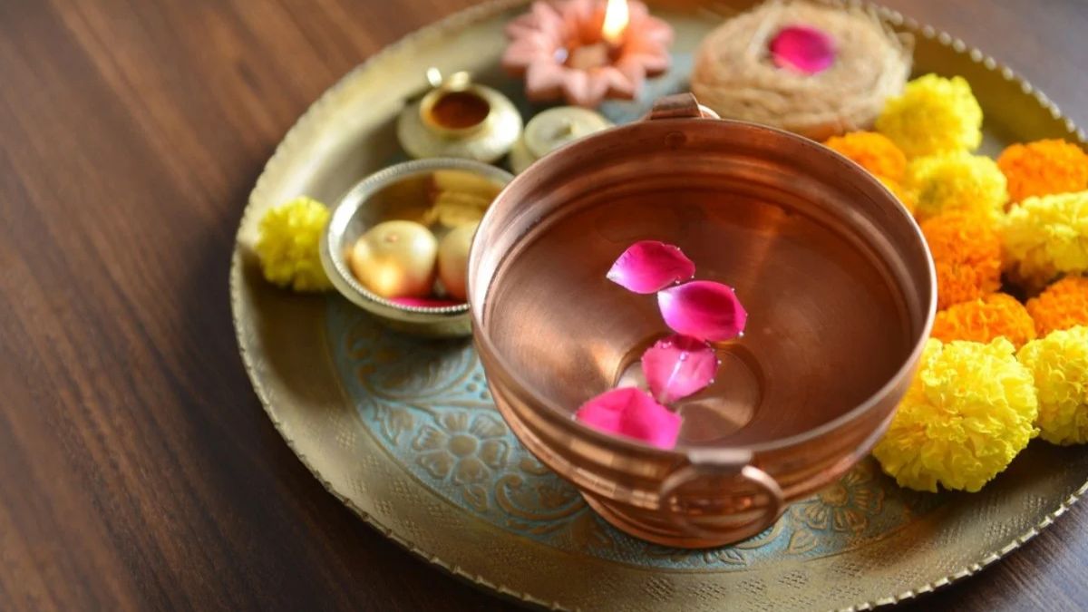 kya ghar mein yamuna jal rakh sakte hain