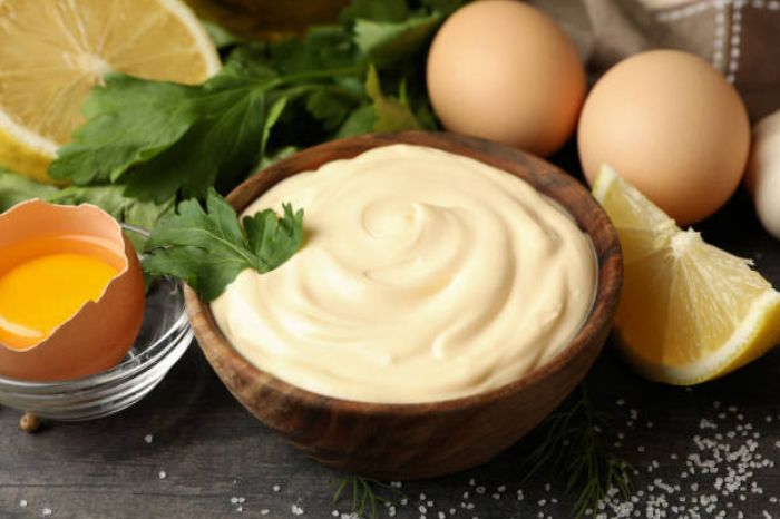 nutritionist shares healthy curd dip as an alternative to mayonnaise