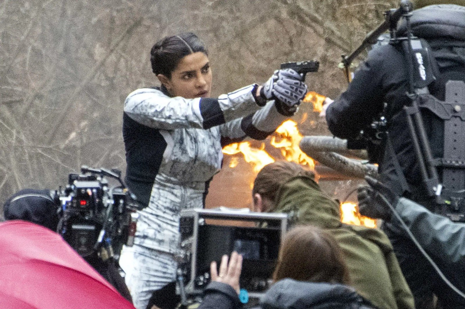 priyanka chopra action scene in the bluff