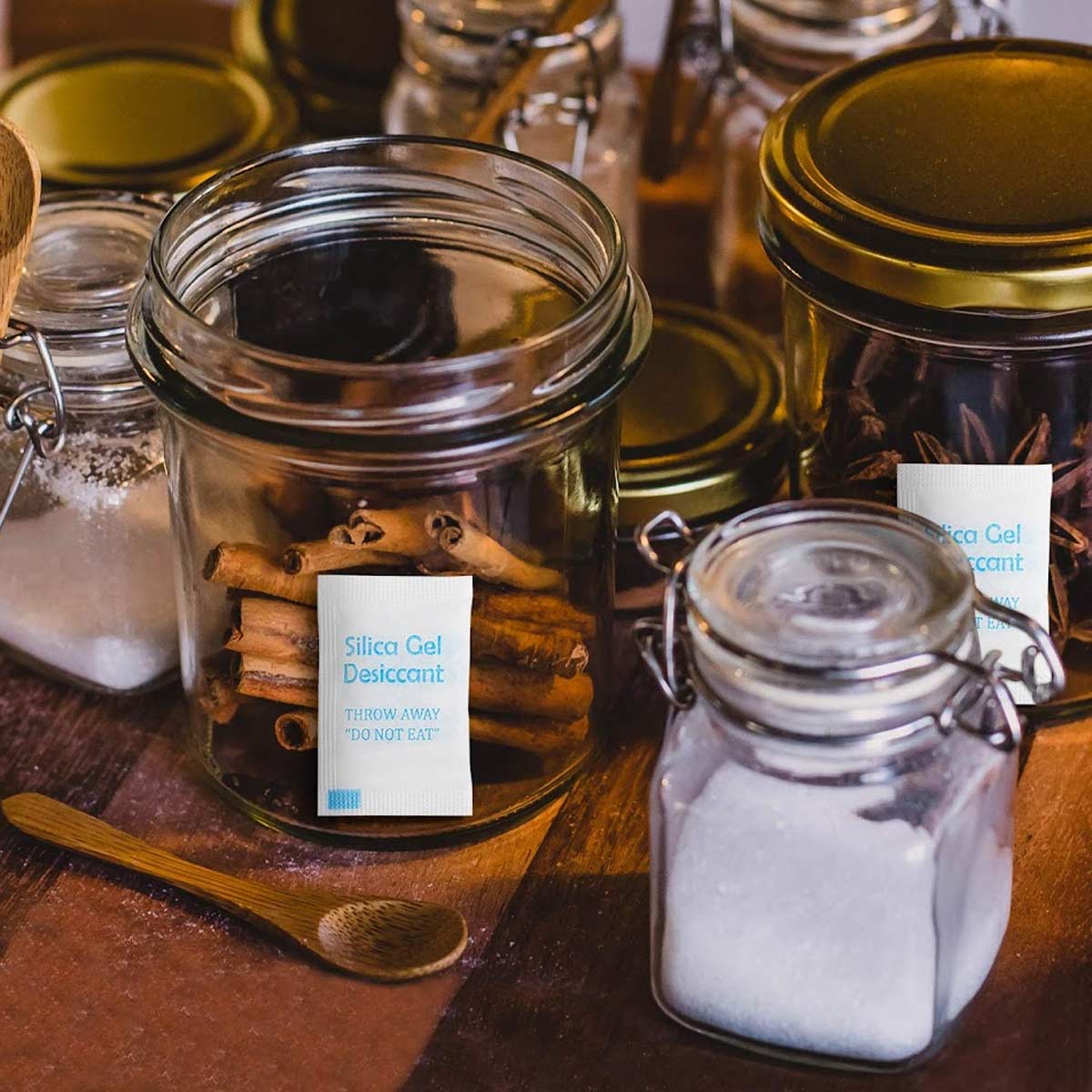 why silica gel kept in spice box and salt jar