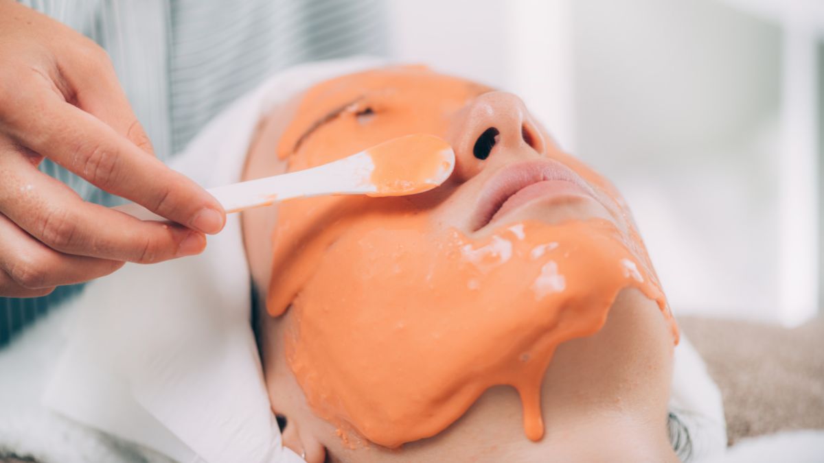DIY Homemade Egg White Peel Off Mask For Glowing Skin