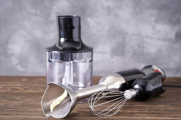 How to Use a Hand Blender