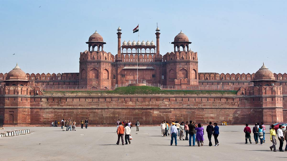 delhi famous places should be avoided to visit in summer