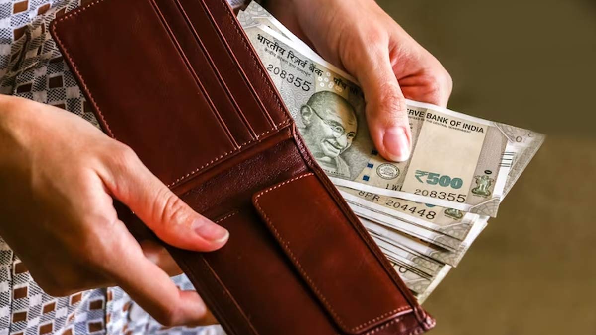 dhan prapti ke liye janm tithi ke anusar kare devi devta ki puja