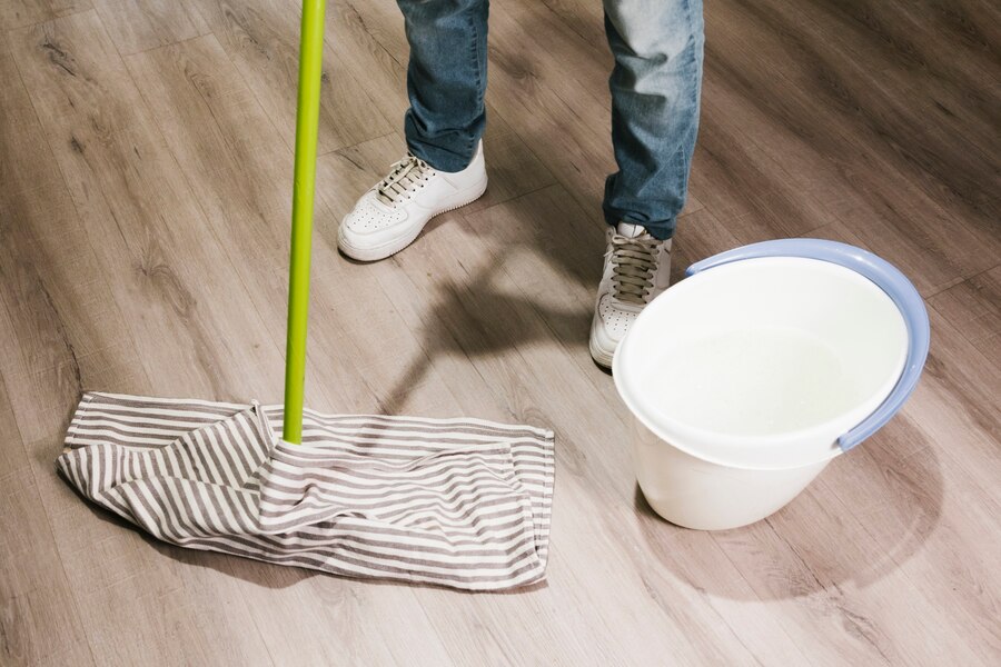 easy hacks to make floor mopping stick
