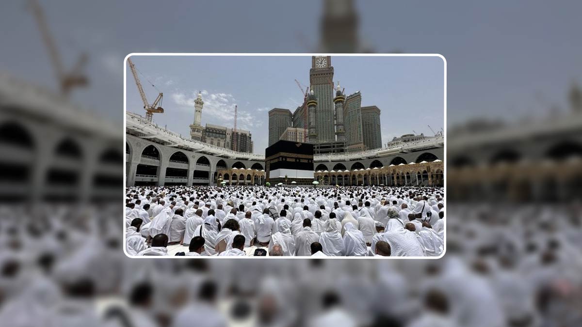 haj pilgrims wears white ihram