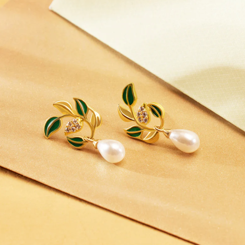 leaf pearl earrings