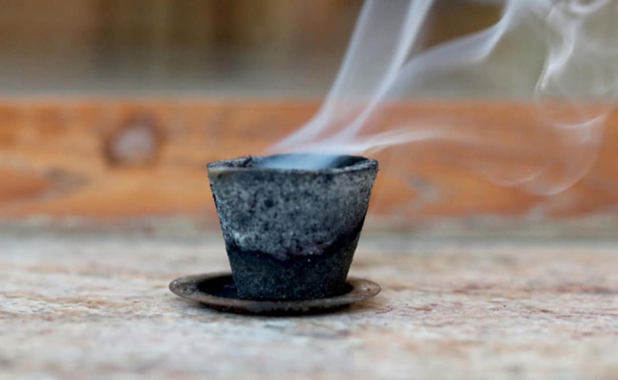 tips to remove vastu dosha with guggal dhoop