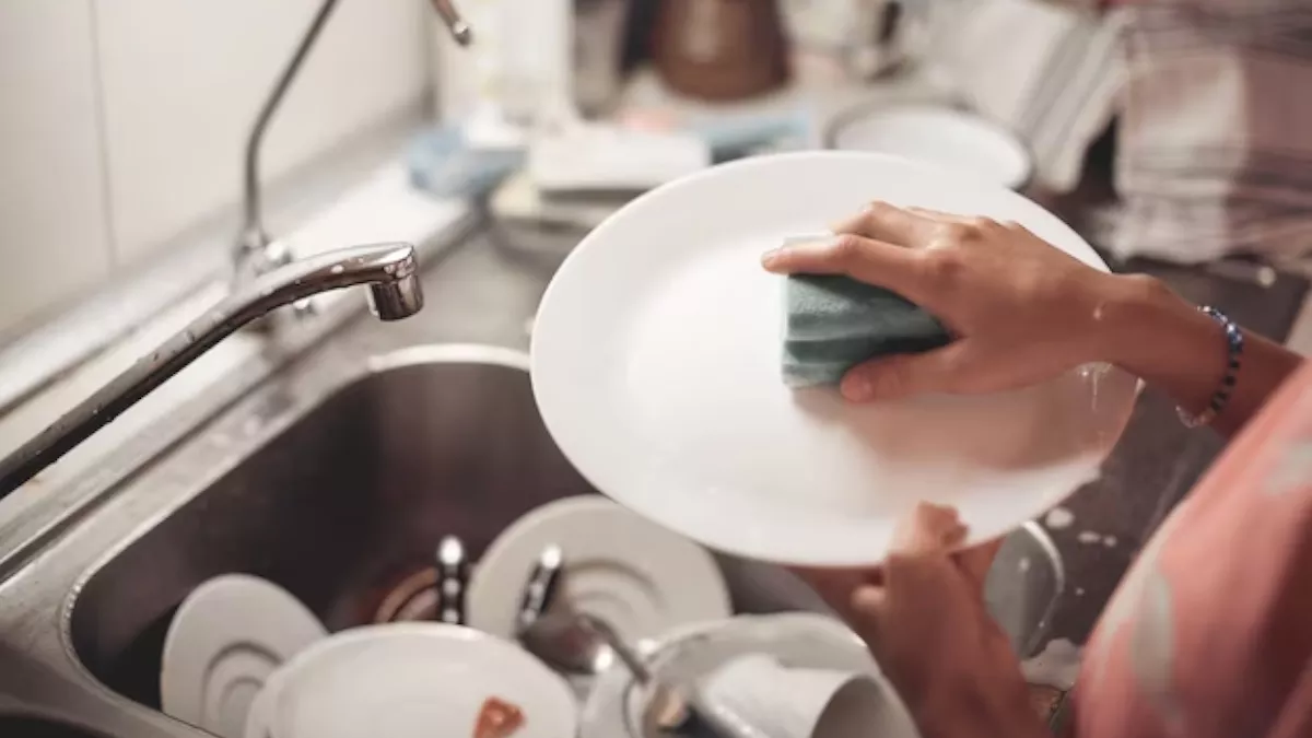 greasy utensils cleaning tips f