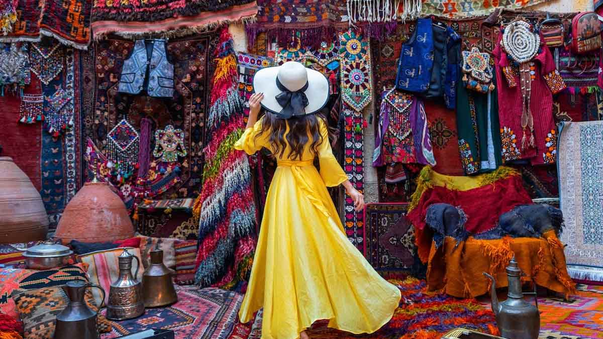 cheap markets in delhi to buy dresses