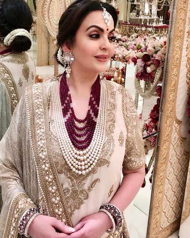 colourful pearl necklace