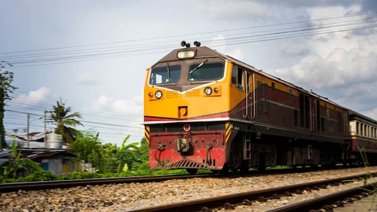 dont travel this train counter waiting ticket