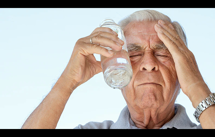 dos and donts for senior citizens to stay active and healthy in summer