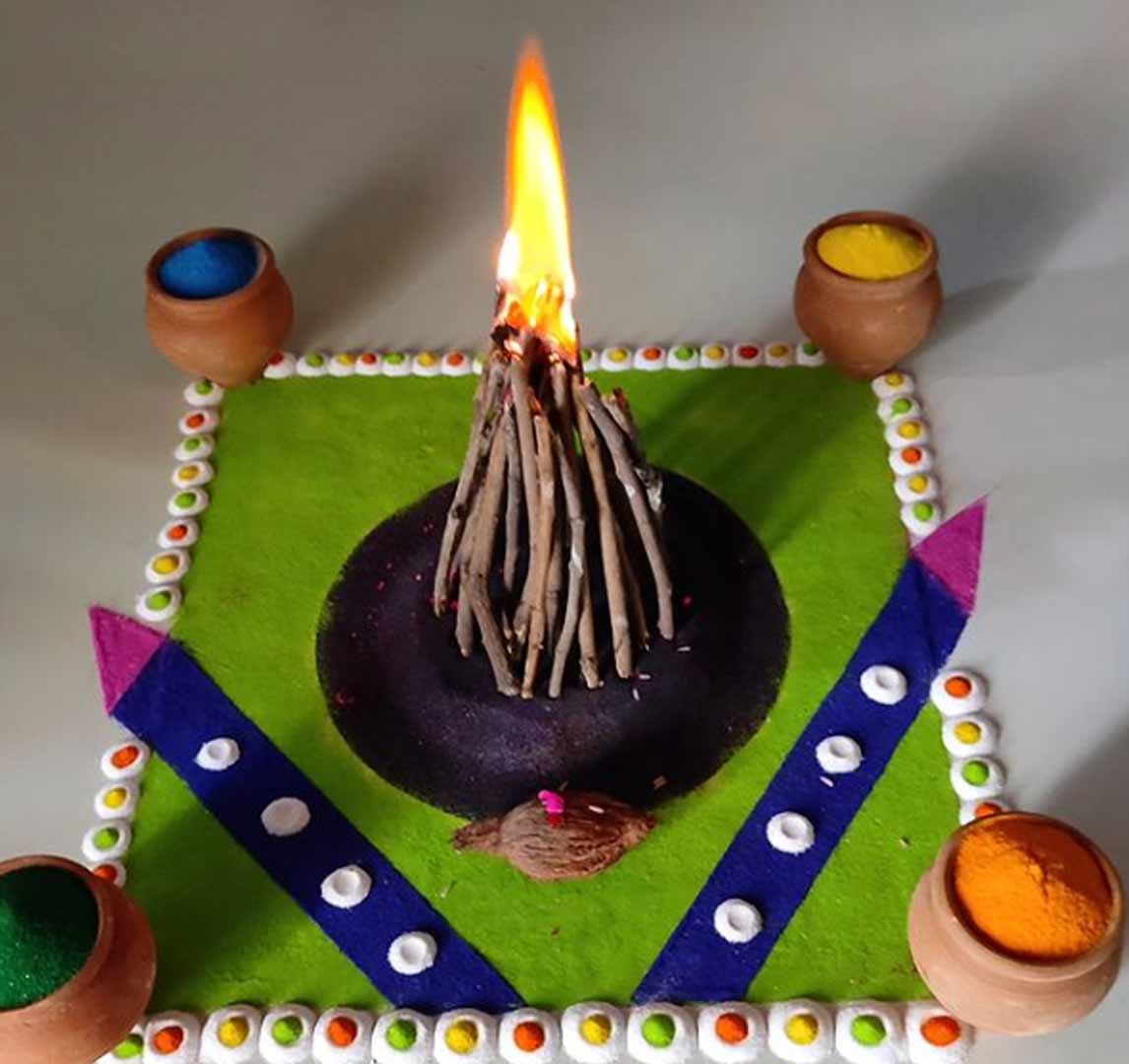 rangoli design with pichkari