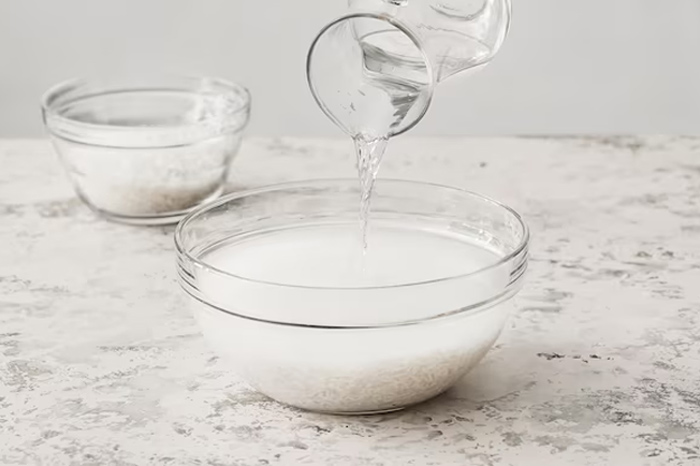 rice water to clean greasy utensils