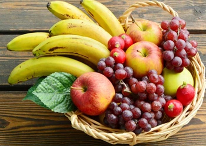 the proper way to wash fruit and vegetables basket
