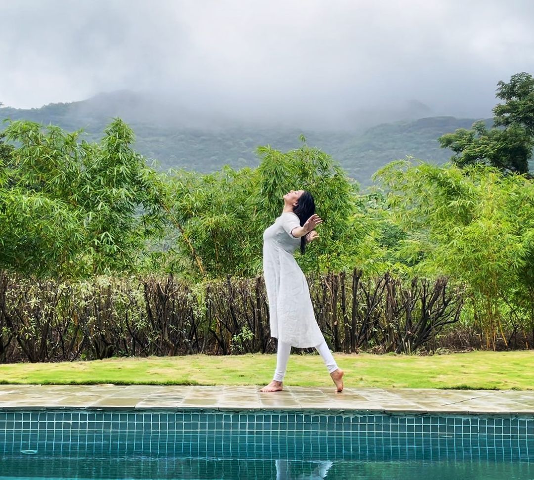 white suit design sushmita