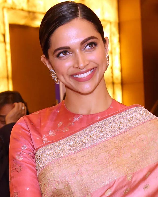 zero neck blouse design for silk saree