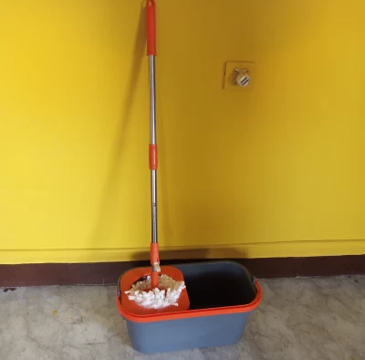 MOP BUCKET