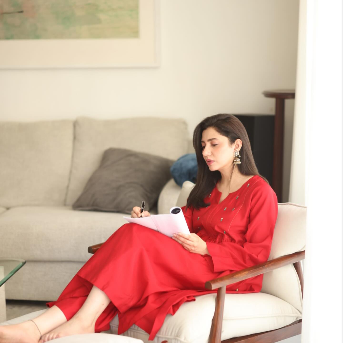 Mahira Khan In Red Suit