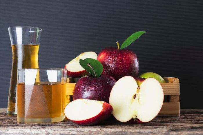 apple vinegar inside