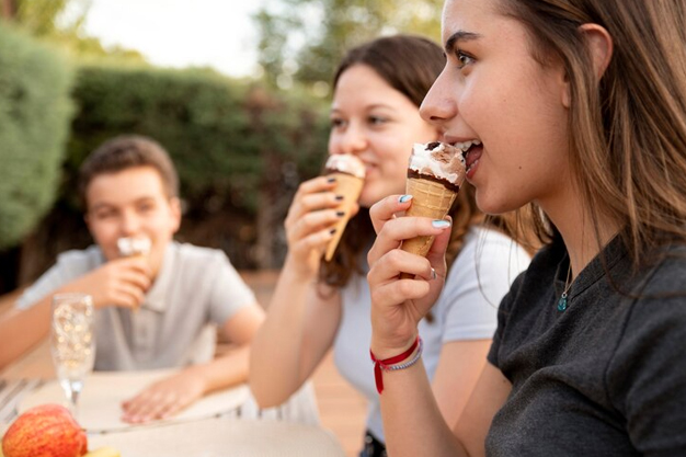 eating icecream has cooling effect