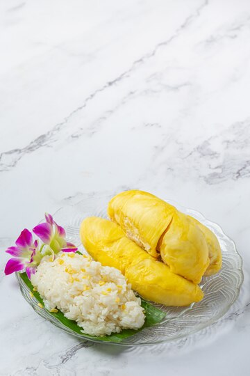 thai sweet sticky rice with durian dessert