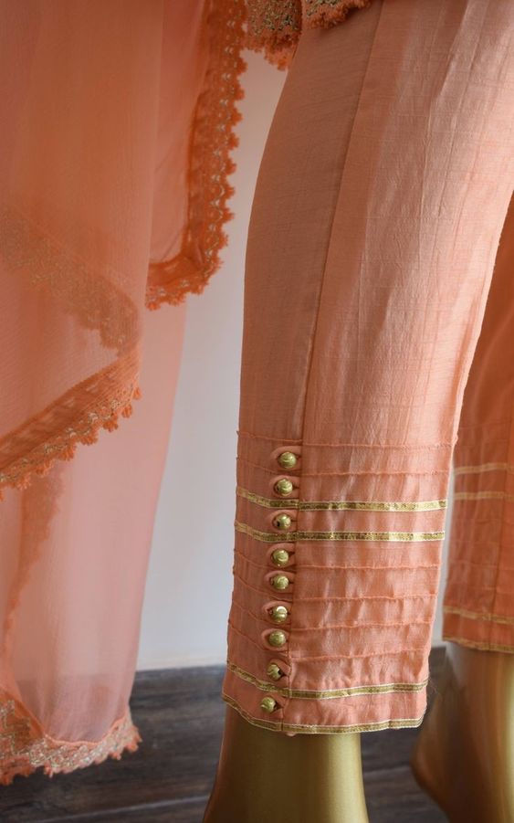 Buttoned Poncha Design