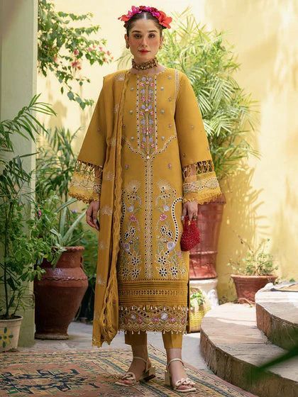 Crochet Pakistani Salwar Kameez Design