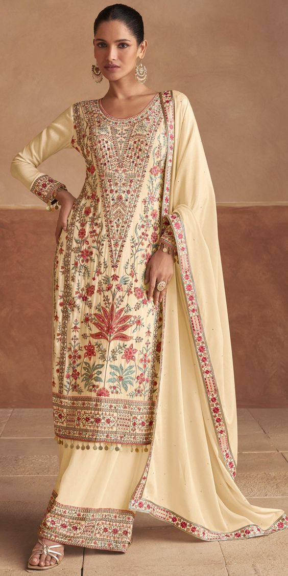 Floral Printed Pakistani Salwar Kameez Design
