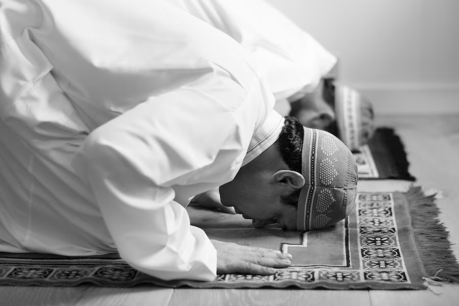 How Is Eid e Milad Celebrated