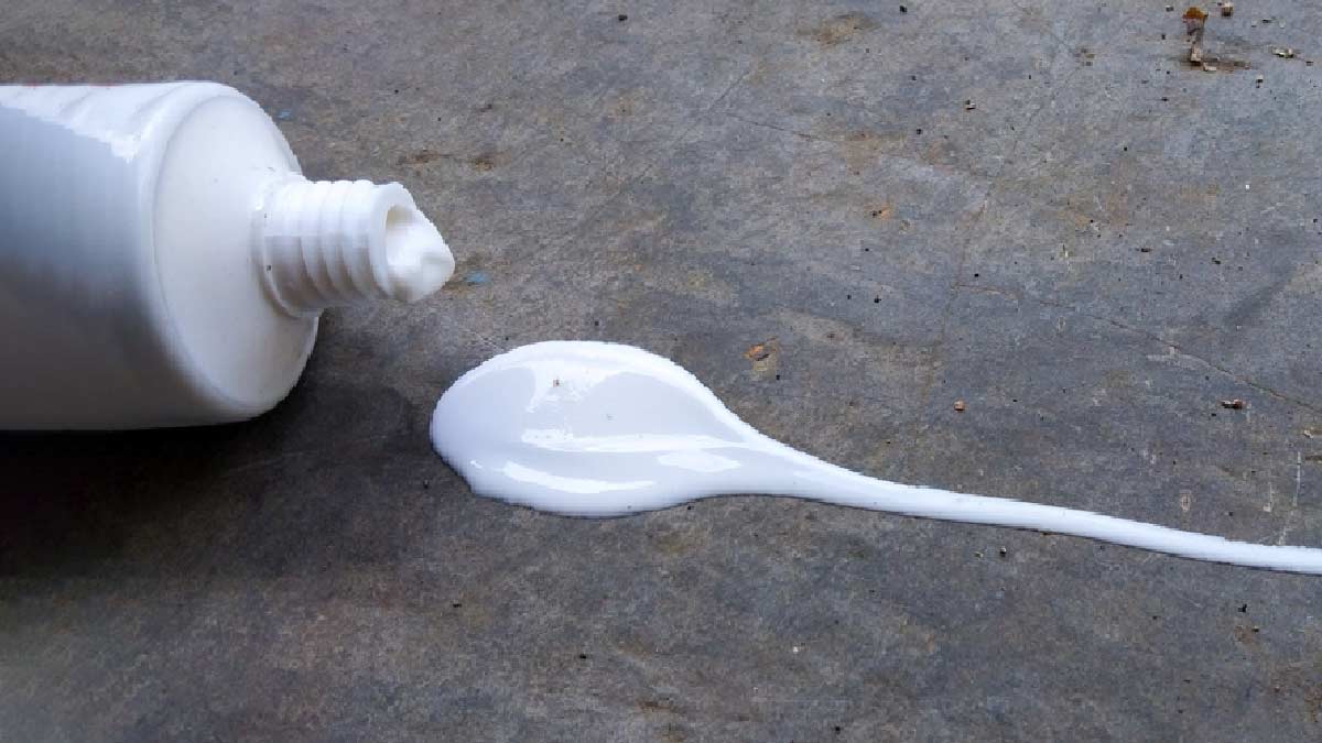 Toothpaste uses for tiles cleaning,