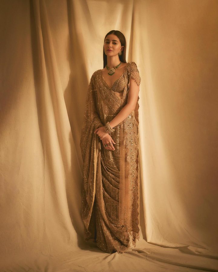 ananya pandey golden saree