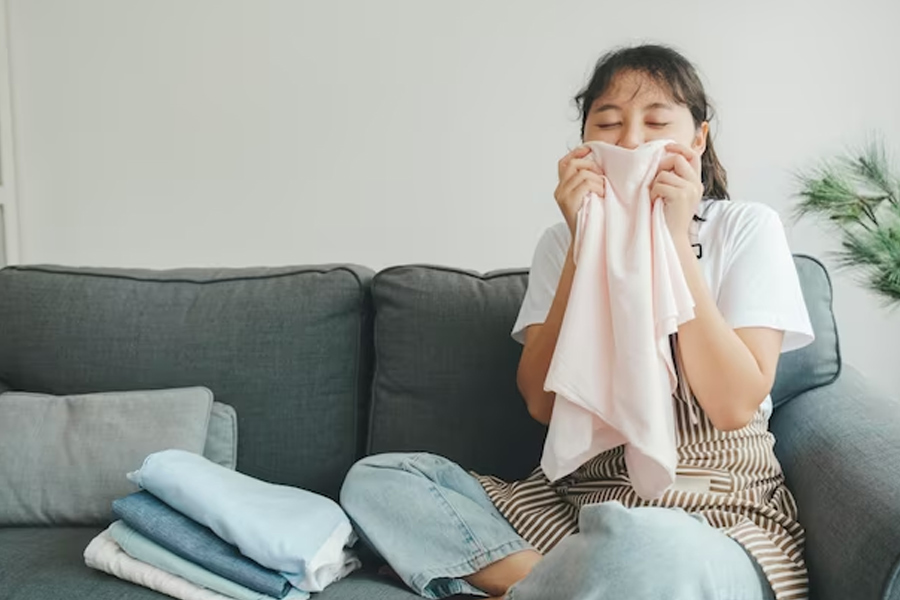 hydrogen peroxide for mouldy smell