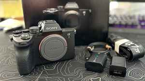 Sony Full Frame Mirrorless Cameras For Beginners and Pros 

