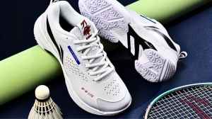 Top 5 ASICS Badminton Shoes for Men: Unmatched Performance and Comfort