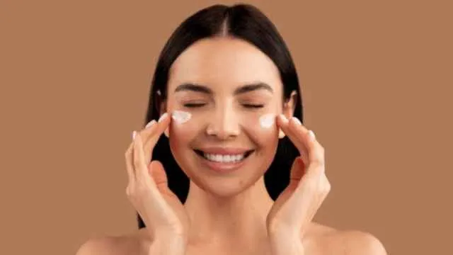 Why You Still Need Sunscreen in Winter – Top 5 Non-Sticky Formulas for Everyday Use
