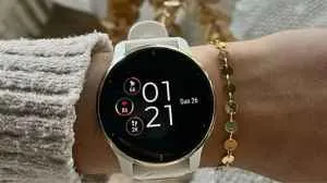 Smartwatches For Women Travelers With GPS Tracker