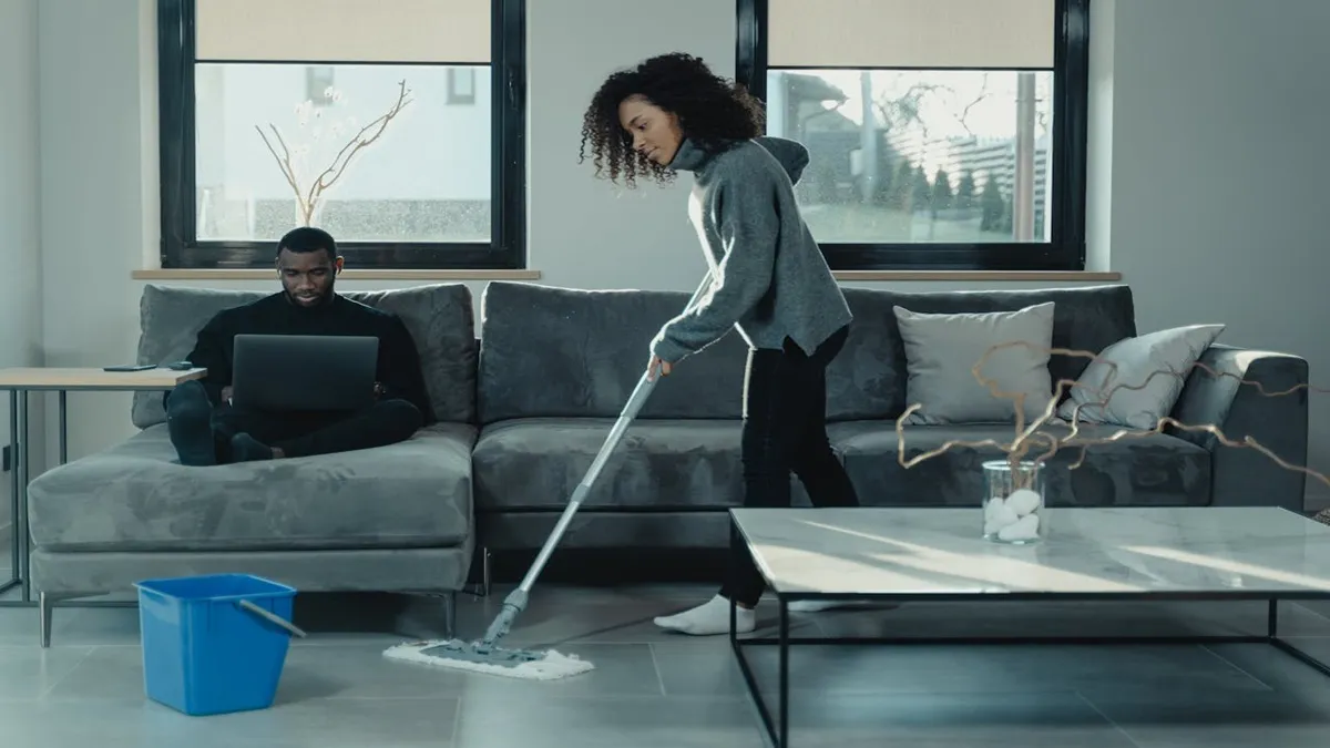 Top 5 Floor Cleaning Mops on Amazon With 360-degree Adjustable Handle ...