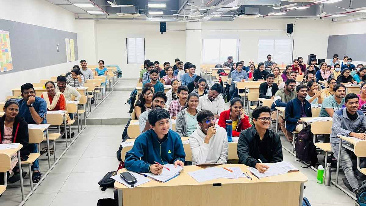 Best IAS Coaching Institutes In Delhi Rankings, Fees, And More