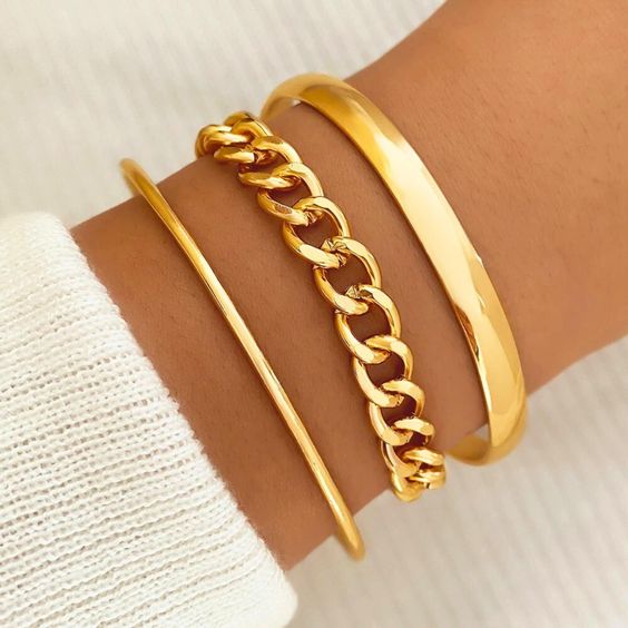 Abstract Golden Bangles Design